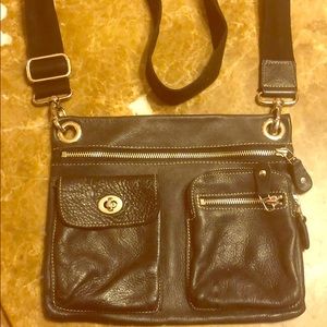 Roots black leather crossbody purse bag vintage